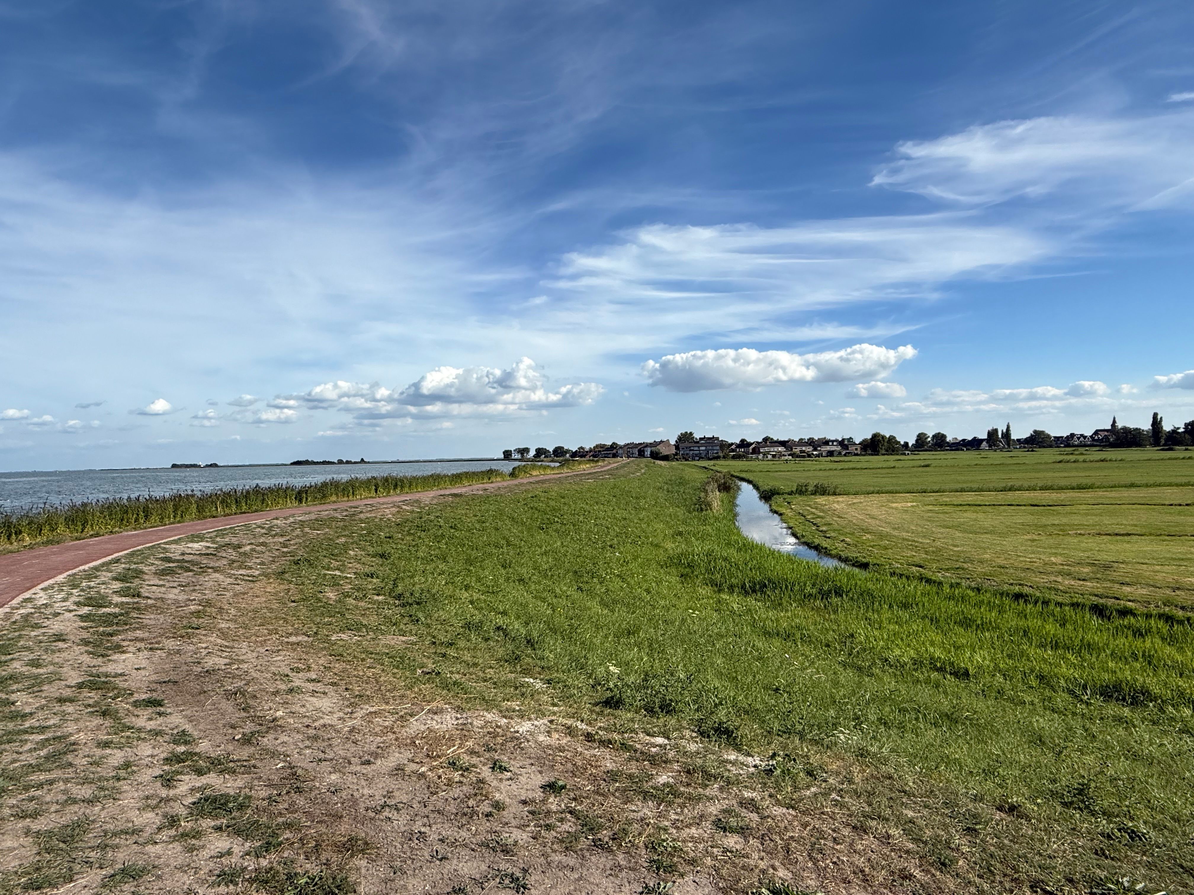Vooroever IJsselmeerdijk: een dijkversterking waarin de natuur meebouwt